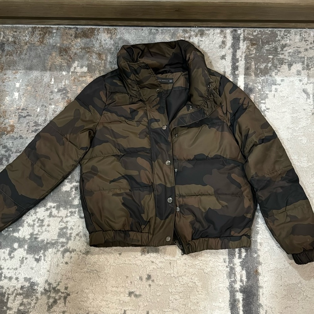 Zara camouflage puffer